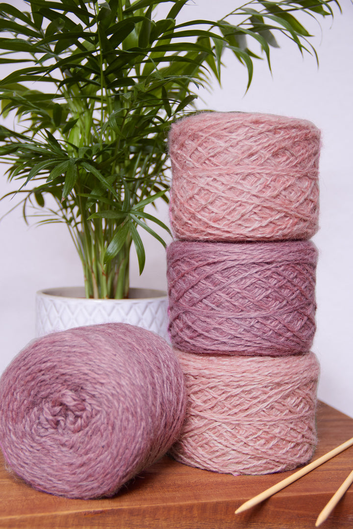 Alpaka Wolle in Lila und Rosa