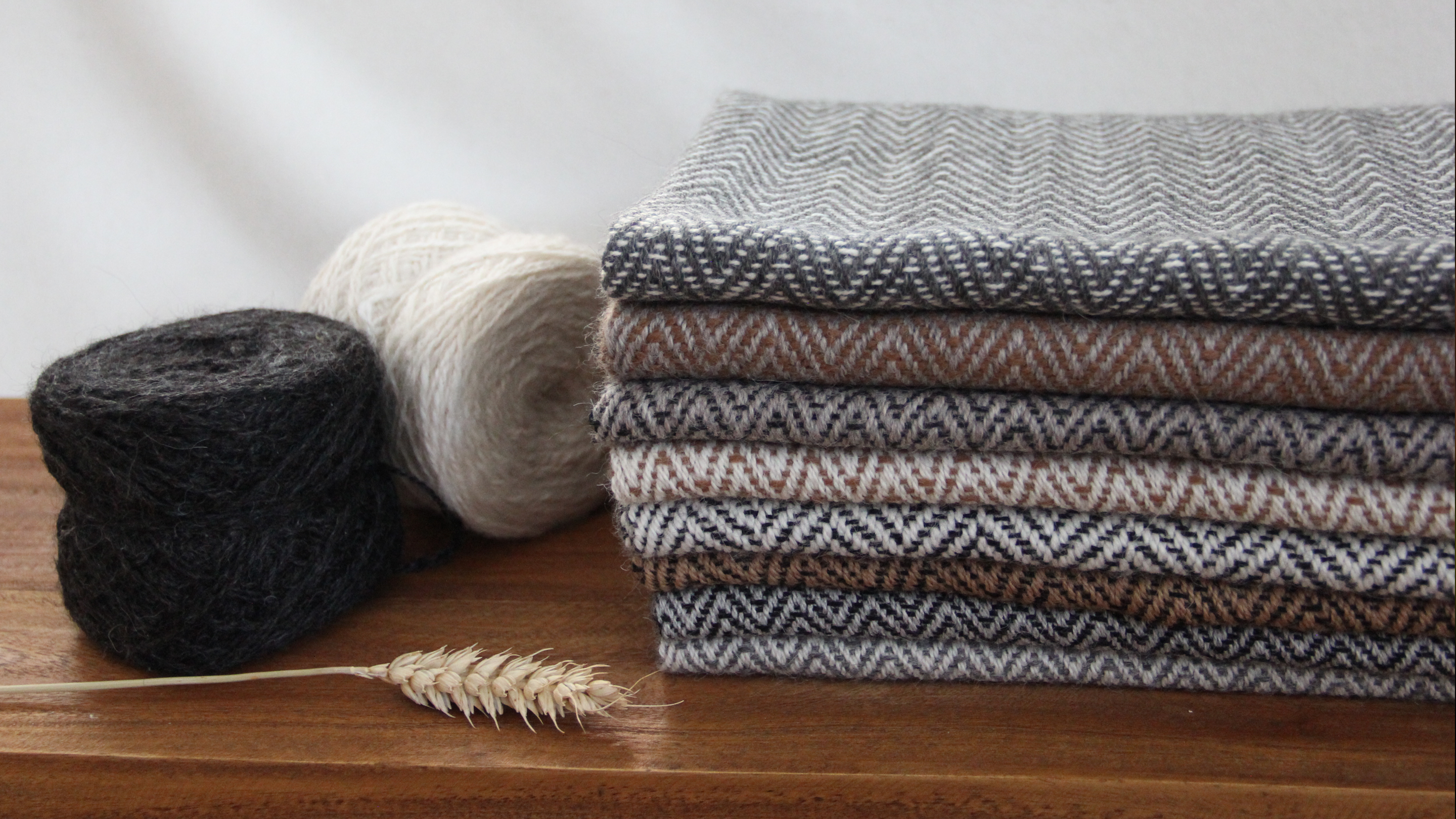 How to wash alpaca wool? Care of your alpaca products – Andes Alpaca