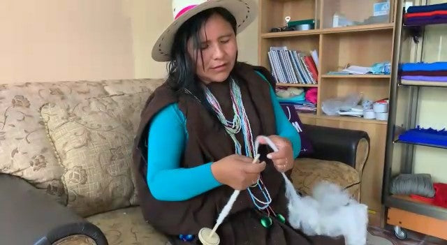 Veronica Mamani | Andes Alpaca Handwerkerin