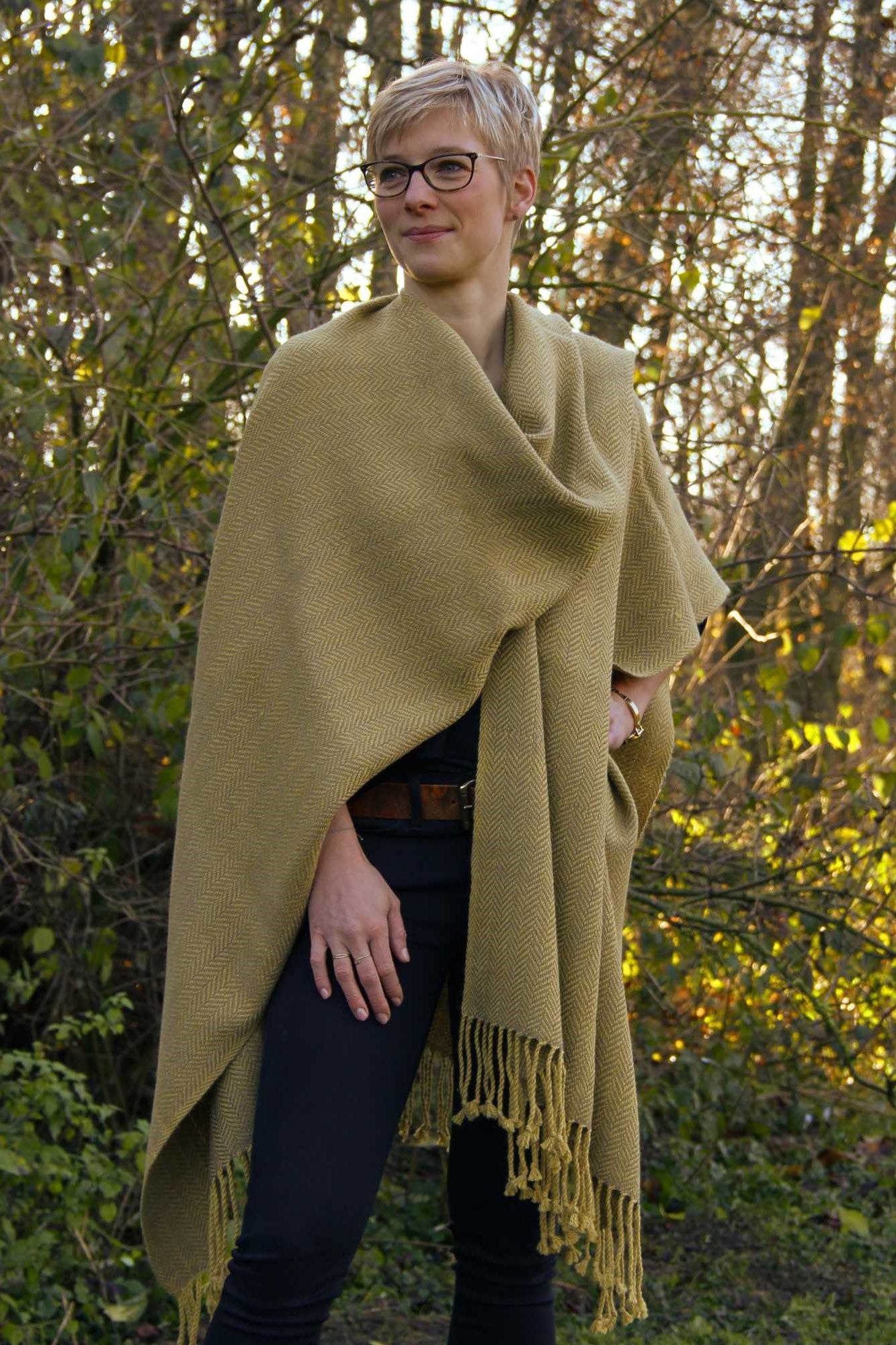 Pular Alpaka Cape Exklusives handgewebtes Meisterwerk Andes Alpaca